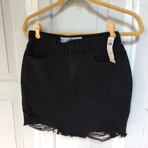 Hollister Black Distressed Mini Skirt ~ NWT